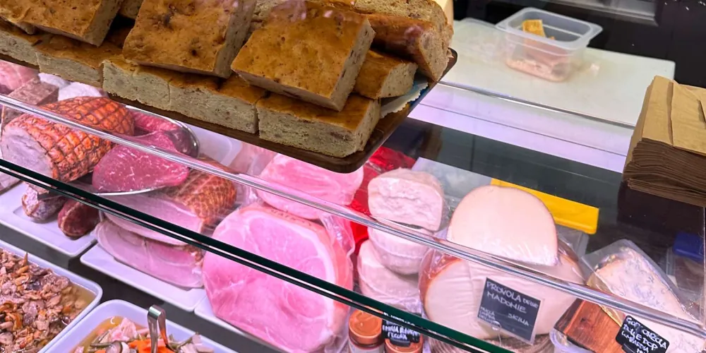 Bologna: Walking Food Tour and Highlights with a Local Guide — photo 5